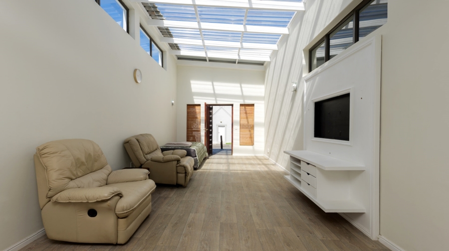 5 Bedroom Property for Sale in Bredasdorp Western Cape